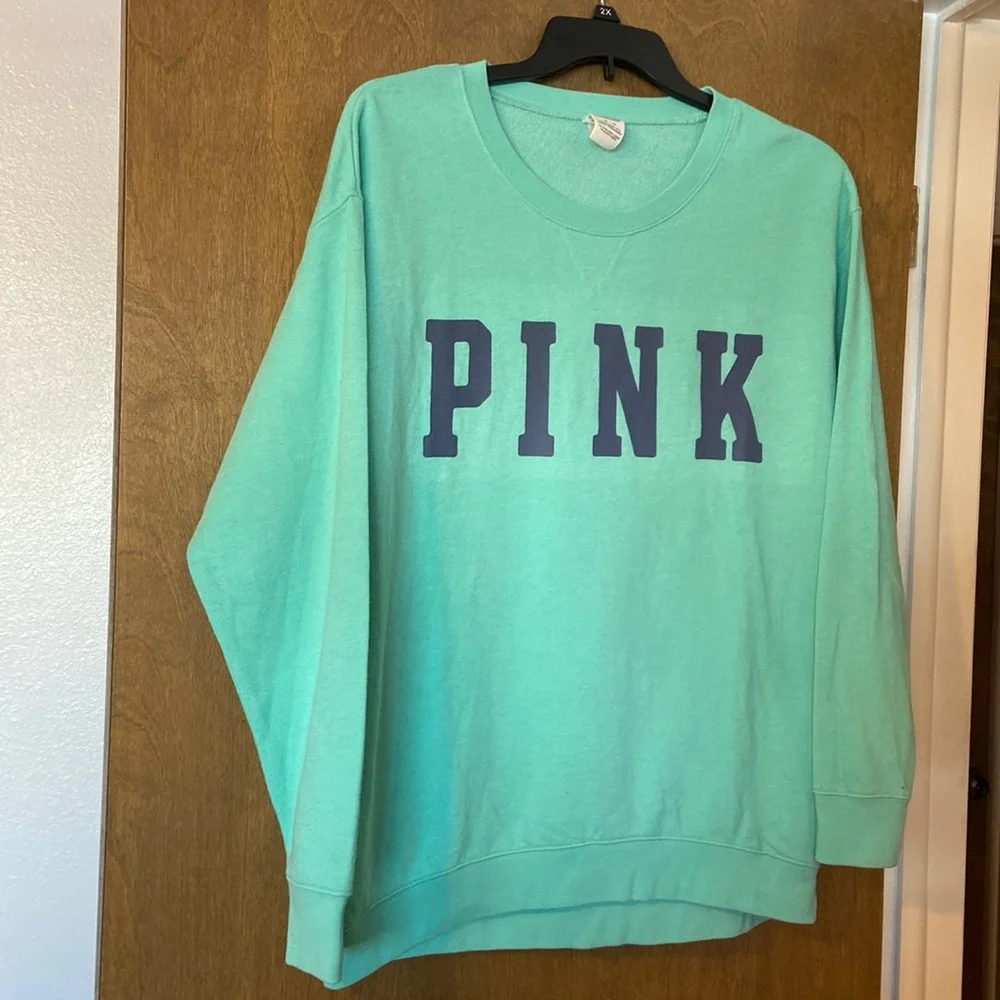 Victoria’s Secret Pink shirt - Picture 1 of 3